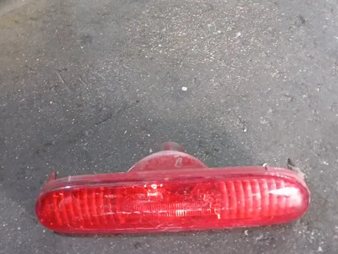 Φανάρι Πίσω Μεσαίο Ανακλαστικό για MINI MINI COOPER (2007 - 2012)  Φανάρι Πίσω Μεσαίο Ανακλαστικό για MINI MINI COOPER (2007 - 2012)