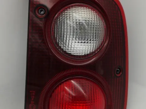 Φανάρι Πίσω Δεξί για LANDROVER FREELANDER (1998 - 2003) (LN) Φανάρι Πίσω Δεξί για LANDROVER FREELANDER (1998 - 2003) (LN)