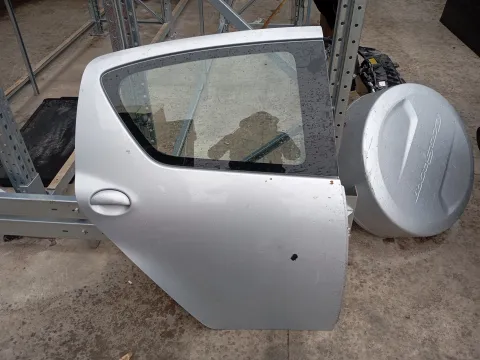 Πόρτα Πίσω Δεξιά για TOYOTA AYGO (2005 - 2009) (B10) Hatchback - 5dr *Ε* Πόρτα Πίσω Δεξιά για TOYOTA AYGO (2005 - 2009) (B10) Hatchback - 5dr *Ε*