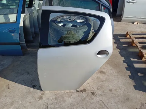 Πόρτα Πίσω Αριστερή για TOYOTA AYGO (2005 - 2009) (B10) *Ε* Πόρτα Πίσω Αριστερή για TOYOTA AYGO (2005 - 2009) (B10) *Ε*