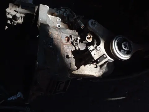 Κιβώτιο Ταχυτήτων (Σασμάν) Χειροκίνητο για FORD MAVERICK (2001 - 2005) 2000 (YF) Petrol 124 16 valve 4*4 Κιβώτιο Ταχυτήτων (Σασμάν) Χειροκίνητο για FORD MAVERICK (2001 - 2005) 2000 (YF) Petrol 124 16 valve 4*4