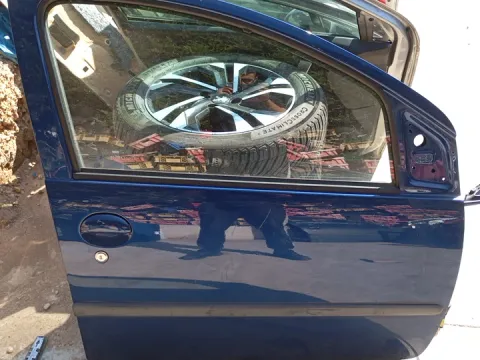 Πόρτα Εμπρός Δεξιά για CITROEN C1 (2005 - 2008) (P) , PEUGEOT 107 (2006 - 2009) , TOYOTA AYGO (2005 - 2009) (B10) *Γ* Πόρτα Εμπρός Δεξιά για CITROEN C1 (2005 - 2008) (P) , PEUGEOT 107 (2006 - 2009) , TOYOTA AYGO (2005 - 2009) (B10) *Γ*