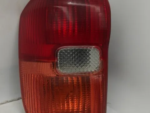 Φανάρι Πίσω Αριστερό για TOYOTA RAV-4 (2000 - 2004) (XA20) Φανάρι Πίσω Αριστερό για TOYOTA RAV-4 (2000 - 2004) (XA20)