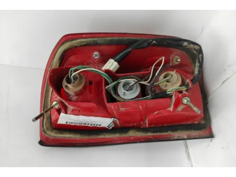 Φανάρι Πίσω Αριστερό για TOYOTA RAV-4 (2000 - 2004) (XA20) - 