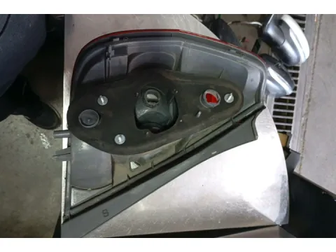 Φανάρι Πίσω Δεξί Ελαττωματικό  για HONDA JAZZ (2002 - 2005) (GD)  -  Φανάρι Πίσω Δεξί Ελαττωματικό  για HONDA JAZZ (2002 - 2005) (GD)  -