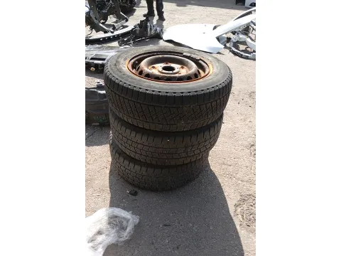 Ζαντολάστιχο 3άδα 215/65R15  LASSA για FORD TRANSIT (2006 - 2012)  -  Ζαντολάστιχο 3άδα 215/65R15  LASSA για FORD TRANSIT (2006 - 2012)  -