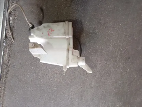 Δοχείο Υαλοκαθαριστήρων Με Μοτέρ για NISSAN JUKE (2010 - 2014) (F15) SUV- ΕΚΤΟΣ ΔΡΟΜΟΥ - 5dr  Δοχείο Υαλοκαθαριστήρων Με Μοτέρ για NISSAN JUKE (2010 - 2014) (F15) SUV- ΕΚΤΟΣ ΔΡΟΜΟΥ - 5dr