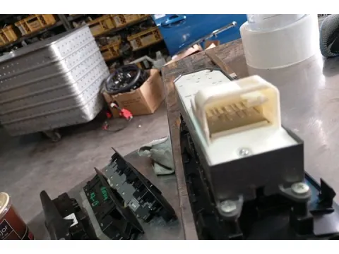 Διακόπτης Παραθύρων Κεντρικός Αριστερής 4πλός 15pin   για TOYOTA RAV-4 (2006 - 2009) (XA30) SUV- ΕΚΤΟΣ ΔΡΟΜΟΥ- 5dr  - 