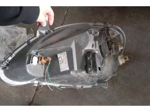 Φανάρι Εμπρός Δεξί Με Σπασμένη Βάση  για TOYOTA YARIS (2003 - 2005) (XP10) Hatchback - 5dr (VNKKL123X0A) , Hatchback - 3dr  -  Φανάρι Εμπρός Δεξί Με Σπασμένη Βάση  για TOYOTA YARIS (2003 - 2005) (XP10) Hatchback - 5dr (VNKKL123X0A) , Hatchback - 3dr  -