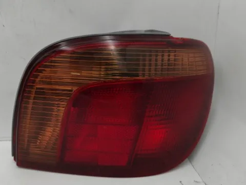 Φανάρι Πίσω Δεξί Με Ντουί Ροζέ Φλάς για TOYOTA YARIS (1999 - 2002) (XP10) Φανάρι Πίσω Δεξί Με Ντουί Ροζέ Φλάς για TOYOTA YARIS (1999 - 2002) (XP10)