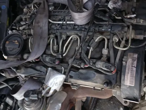 Κινητήρας Κορμός - Καπάκι CAY για VW PASSAT (2005 - 2011) (3C2) 1600 (CAYC) Diesel 105 TDI 