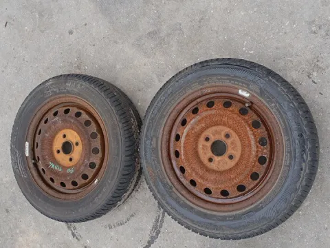 Ζαντολάστιχο 2ΑΔΑ 175/65/R15 SEMPERIT για TOYOTA YARIS (2006 - 2009) (KL9) *Δ* Ζαντολάστιχο 2ΑΔΑ 175/65/R15 SEMPERIT για TOYOTA YARIS (2006 - 2009) (KL9) *Δ*