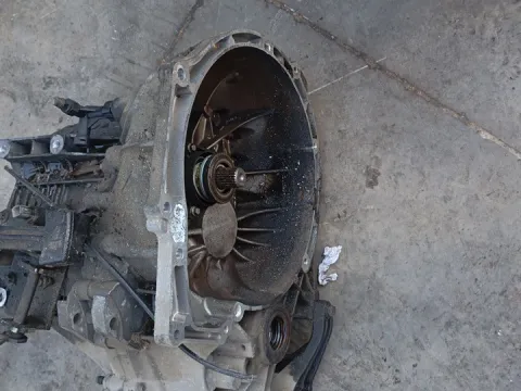 Κιβώτιο Ταχυτήτων (Σασμάν) Χειροκίνητο για VOLVO C30 (2010 -) 1800 B 4184 S11 Petrol 125  Κιβώτιο Ταχυτήτων (Σασμάν) Χειροκίνητο για VOLVO C30 (2010 -) 1800 B 4184 S11 Petrol 125