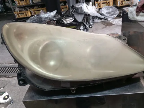 Φανάρι Εμπρός Δεξί Θολό Ελαττωματικό  για OPEL CORSA (2006 - 2011) D Hatchback - 5dr , Hatchback - 3dr  Φανάρι Εμπρός Δεξί Θολό Ελαττωματικό  για OPEL CORSA (2006 - 2011) D Hatchback - 5dr , Hatchback - 3dr