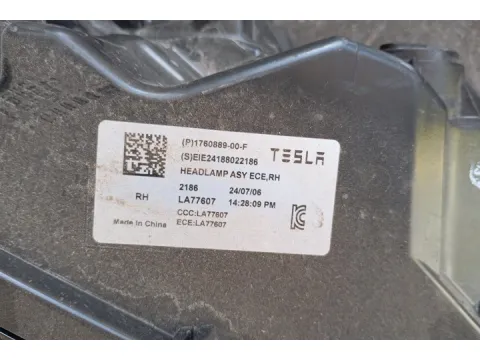 Φανάρι Εμπρός Δεξί Led  για TESLA MODEL 3 (2023 - ) Sedan - 4dr  -  Φανάρι Εμπρός Δεξί Led  για TESLA MODEL 3 (2023 - ) Sedan - 4dr  -