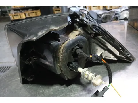 Φανάρι Πίσω Αριστερό Τύπου Lexus Ιμιτασιόν  για VW GOLF (2013 - 2016) Mk7 (5G)  -  Φανάρι Πίσω Αριστερό Τύπου Lexus Ιμιτασιόν  για VW GOLF (2013 - 2016) Mk7 (5G)  -