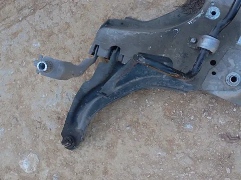 Ψαλίδι Εμπρός Αριστερό για RENAULT CLIO (2013 - 2016) *ΔΒ* Italy