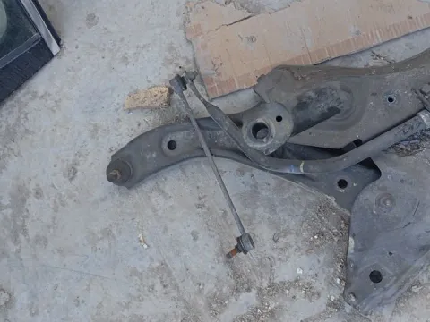 Ψαλίδι Εμπρός Αριστερό για SUZUKI SWIFT (2006 - 2008) (RS) *ΔΒ* Italy