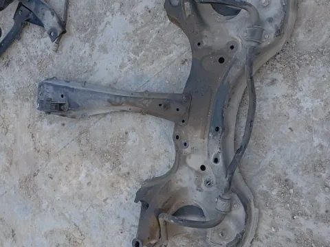 Γέφυρα Εμπρός Οριζόντια για TOYOTA COROLLA (2004 - 2007) (E120) *ΔΒ* Italy 