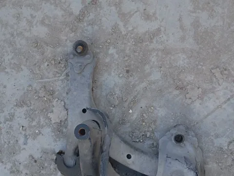 Ψαλίδι Εμπρός Δεξί για TOYOTA COROLLA (2004 - 2007) (E120) *ΔΒ* Italy