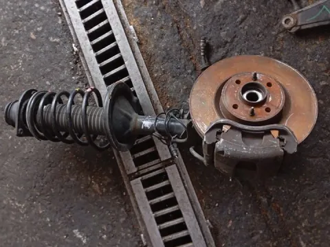 Άκρο Πλήρες Εμπρός Αριστερό Με ABS για FIAT DOBLO (2006 - 2009) (119) Combi 1300 (223A9.000) Diesel 84 Multijet Italy 