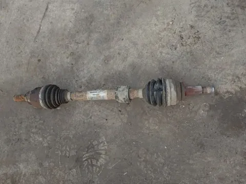 Ημιαξόνιο Εμπρός Αριστερό για RENAULT SCENIC GRAND (2012 - ) ( ) 1500 Diesel dCi 110hp Italy