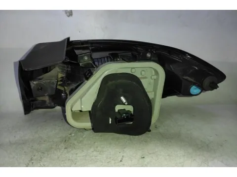 Φανάρι Πίσω Αριστερό για PEUGEOT 208 (2019 - ) - 