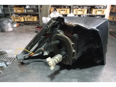 Φανάρι Πίσω Δεξί  Τύπου Lexus Ιμιτασιόν  για VW GOLF (2017 - 2020) Mk7.5 (5G)  - 