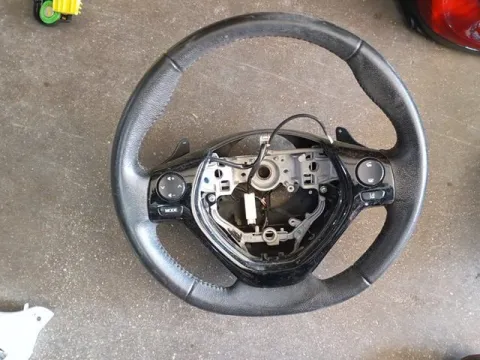 Τιμόνι (Βολάν) Με Χειριστήρια για TOYOTA AYGO (2014 - 2017)  *Γ*