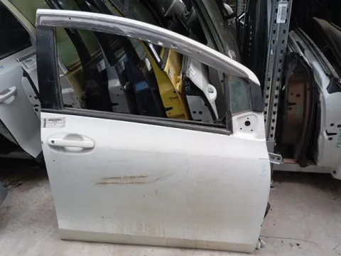 Πόρτα Εμπρός Δεξιά για TOYOTA YARIS (2006 - 2009) (KL9) Hatchback - 5dr , (2009 - 2012) (XP90) *Ε*