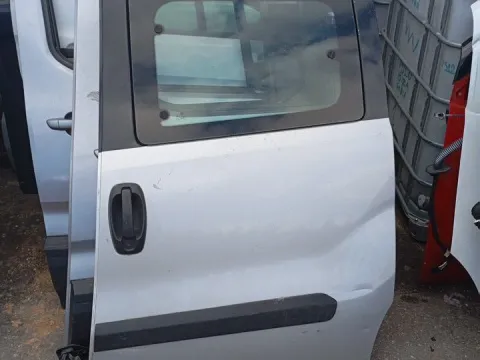 Πόρτα Αριστερή Συρόμενη Με Τζάμι για FIAT DOBLO (2010 - 2015) (152) *Γ*