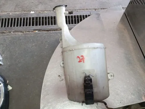 Δοχείο Υαλοκαθαριστήρων Με Μοτέρ για TOYOTA YARIS (1999 - 2002) (XP10) Hatchback - 3dr , Hatchback - 5dr 