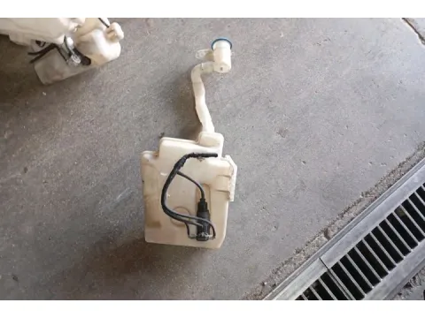 Δοχείο Υαλοκαθαριστήρων Με Μοτέρ 1K0955453Q για VW GOLF (2004 - 2008) Mk5 (1K1) Hatchback - 5dr , Hatchback - 3dr  - 