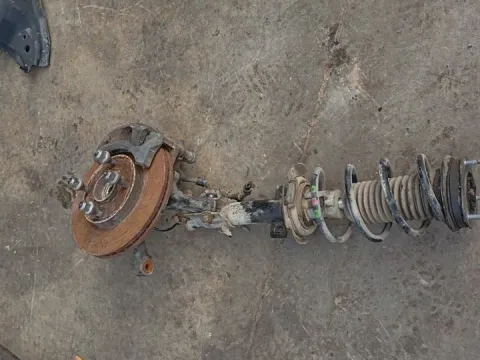 Άκρο Πλήρες Εμπρός Αριστερό Με ABS για FORD FIESTA (2012 - 2017) Mk7 1500 (UGJD) Diesel TDCi 75hp Italy