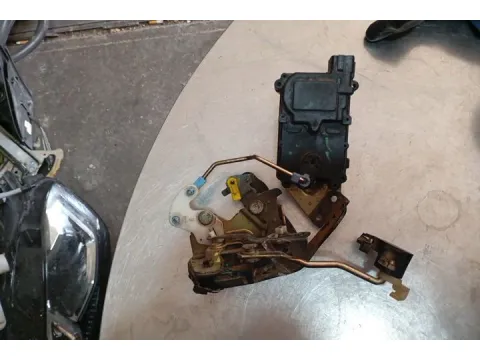 Ηλεκτρομαγνητική Κλειδαριά Πίσω Δεξιά 2pin για HYUNDAI ACCENT (1999 - 2002) (CG) (LC)  - 