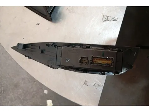 Διακόπτης Παραθύρων Κεντρικός Αριστερής 4πλός 16+3pin  για NISSAN QASHQAI (2014 - 2017) ( J11 )  - 