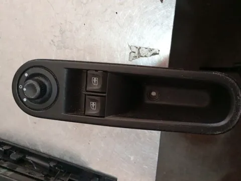 Διακόπτης Παραθύρων Κεντρικός Αριστερής 2πλός 7+7pinγια RENAULT TWINGO (2014 - 2019) Hatchback - 5dr 