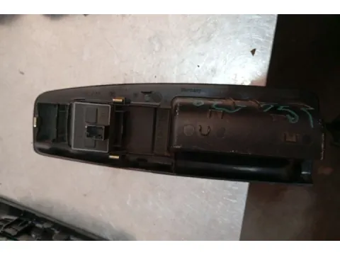 Διακόπτης Παραθύρων Κεντρικός Αριστερής 2πλός 4pin για VW POLO (2002 - 2005) (9N) Hatchback - 5dr  - 