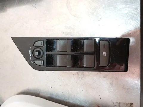 Διακόπτης Παραθύρων Κεντρικός Αριστερής 4πλός 3pin  για LANDROVER RANGE ROVER EVOQUE ( 2012 - 2018 ) (L538) SUV - ΕΚΤΟΣ ΔΡΟΜΟΥ - 5dr 2000cc Diesel (204DTD) 180hp 16v 