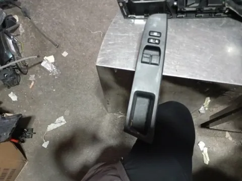 Διακόπτης Παραθύρων Κεντρικός Αριστερής 2πλός 10pin για TOYOTA YARIS (2015 - 2017) 