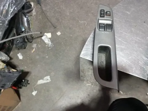 Διακόπτης Παραθύρων Κεντρικός Αριστερής 2πλός  24pin για TOYOTA COROLLA (2002 - 2004) (E120) Hatchback - 5dr (KM22) 