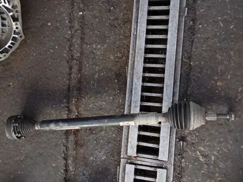 Ημιαξόνιο Εμπρός Δεξί για VW PASSAT (2011 - 2014) (B7) Italy