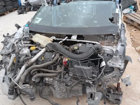 Μούρη (με καπό και φτερά) Με Μηχανή K9K626 και Σασμάν για DACIA DOKKER (2014 - ) *Π*