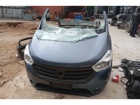 Μούρη (με καπό και φτερά) Με Μηχανή K9K626 και Σασμάν για DACIA DOKKER (2014 - ) *Π* - 