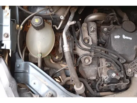 Μούρη (με καπό και φτερά) Με Μηχανή K9K626 και Σασμάν για DACIA DOKKER (2014 - ) *Π* - 