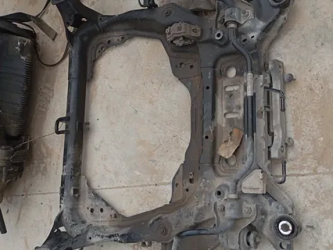 Γέφυρα Εμπρός Πλαίσιο για LANDROVER FREELANDER (2007 - 2011) (FA) 2200 Diesel 152 TD4 *ΔΒ* Italy