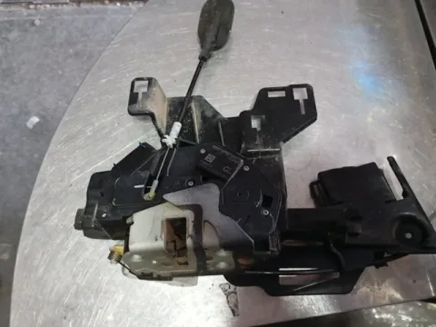 Ηλεκτρομαγνητική Κλειδαριά Εμπρός Δεξιά 4pin για FORD FIESTA (2012 - 2017) Mk7 