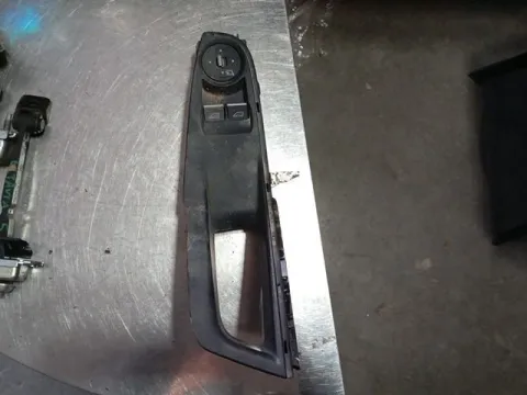 Διακόπτης Παραθύρων Κεντρικός Αριστερής 3pin  για FORD FIESTA (2012 - 2017) Mk7 