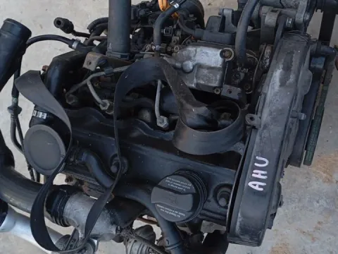 Κινητήρας Κορμός - Καπάκι AHU για VW CADDY (1996 - 2004) (9K9A) 1900 (1Z)(AHU)(ALH) Diesel 90 TDI Italy