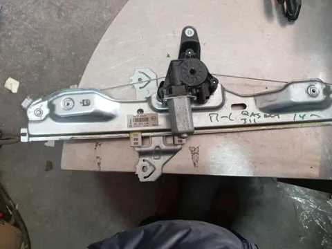 Γρύλος Παραθύρου Ηλεκτρικός Πίσω Αριστερός 2pin  για NISSAN QASHQAI (2014 - 2017) ( J11 ) SUV - ΕΚΤΟΣ ΔΡΟΜΟΥ - 5dr , RENAULT KADJAR (2016 - ) SUV- ΕΚΤΟΣ ΔΡΟΜΟΥ - 5dr 